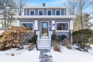 184 Belcher St, Holbrook, MA 02343