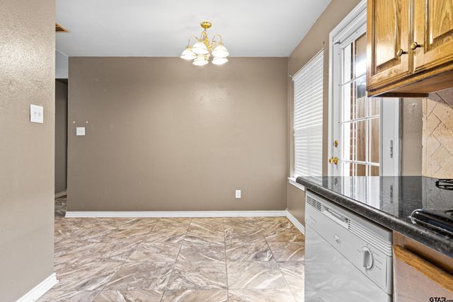 3631 Andrea St, Longview, TX 75604