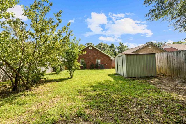 3631 Andrea St, Longview, TX 75604
