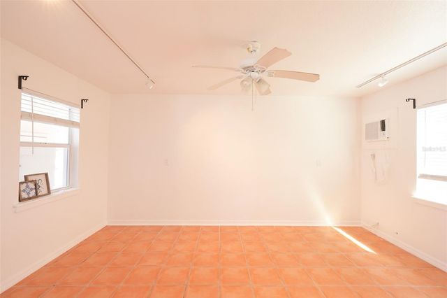 115 145TH AVENUE E 5, Madeira Beach, FL 33708