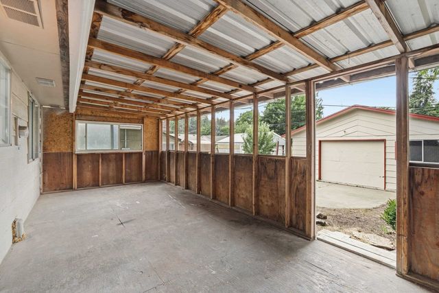704 S Ralph St, Spokane, WA 99202
