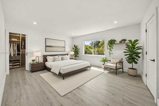 3166 Royal Palm Ave, Miami Beach, FL 33140