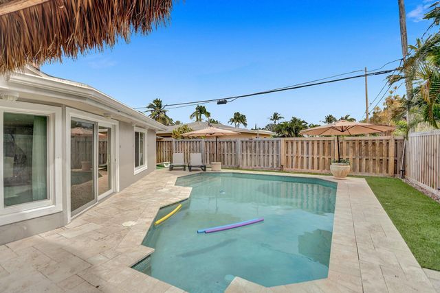 470 SE 4th Court, Pompano Beach, FL 33060