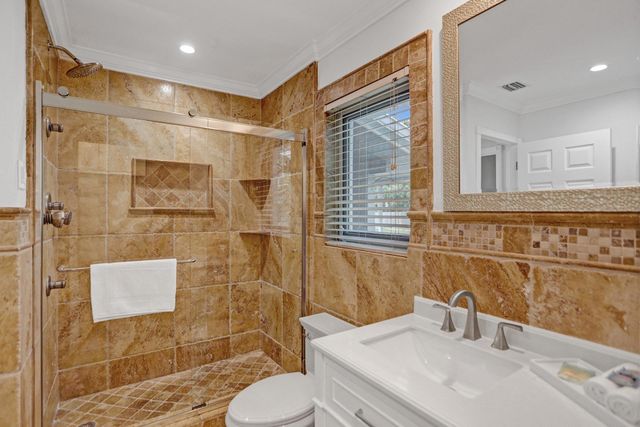 470 SE 4th Court, Pompano Beach, FL 33060