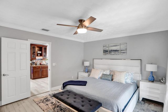 470 SE 4th Court, Pompano Beach, FL 33060