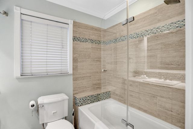 470 SE 4th Court, Pompano Beach, FL 33060