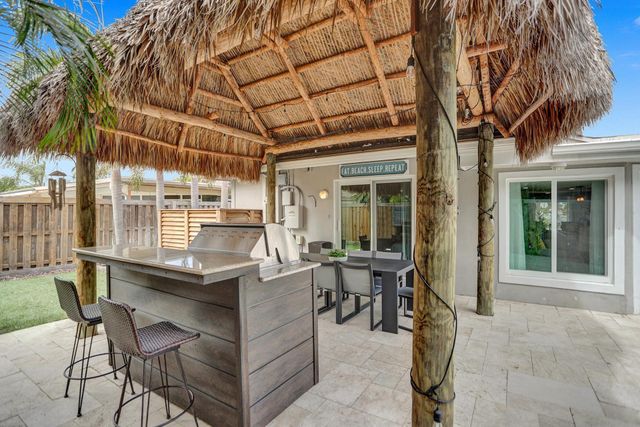 470 SE 4th Court, Pompano Beach, FL 33060