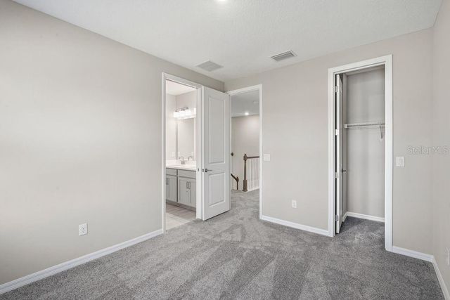 1678 TRAILHEAD LANE, Zephyrhills, FL 33541