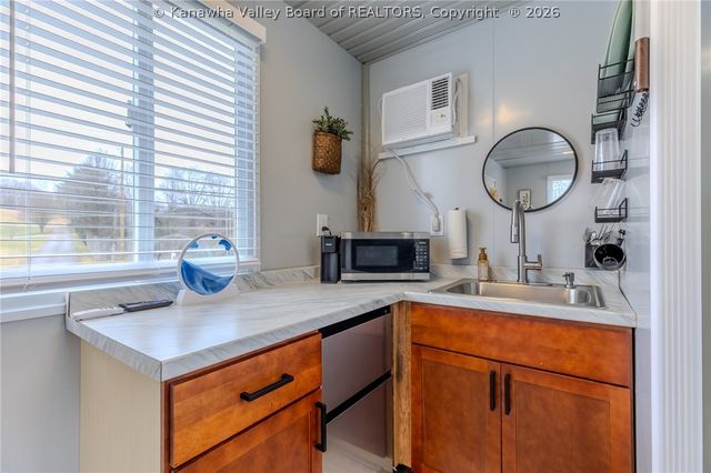 293 Cow Creek Road, Hurricane, WV 25526