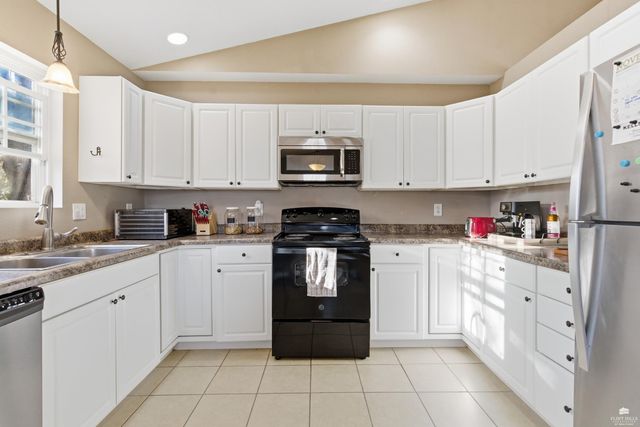 321 15th Street, Ogden, KS 66517