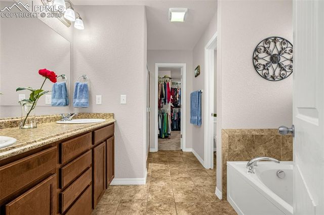 13105 Canyons Edge Drive, Colorado Springs, CO 80921