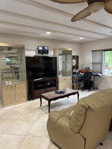 3149 Hollywood Blvd, Hollywood, FL 33021