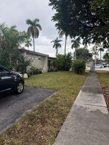 3149 Hollywood Blvd, Hollywood, FL 33021