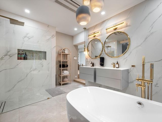 2711 NE 19th Street, Fort Lauderdale, FL 33305