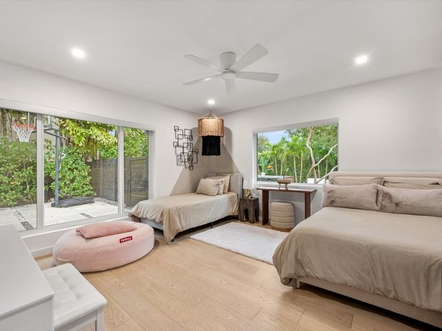 2711 NE 19th Street, Fort Lauderdale, FL 33305