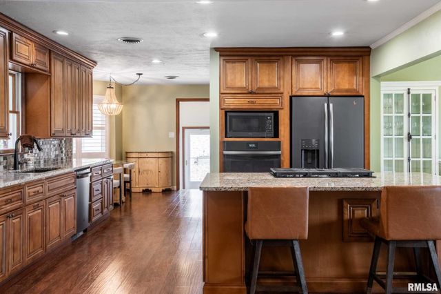 202 Dinah Lane, Marion, IL 62959