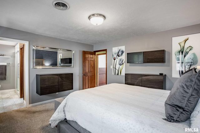 202 Dinah Lane, Marion, IL 62959