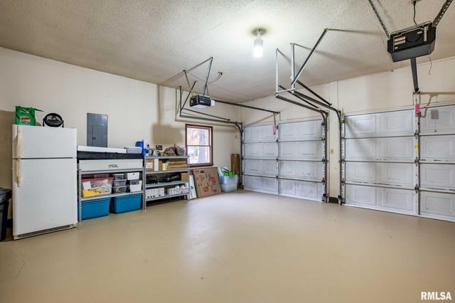 202 Dinah Lane, Marion, IL 62959