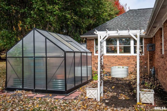 202 Dinah Lane, Marion, IL 62959