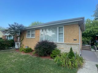 319 Dodge Avenue, Evanston, IL 60202