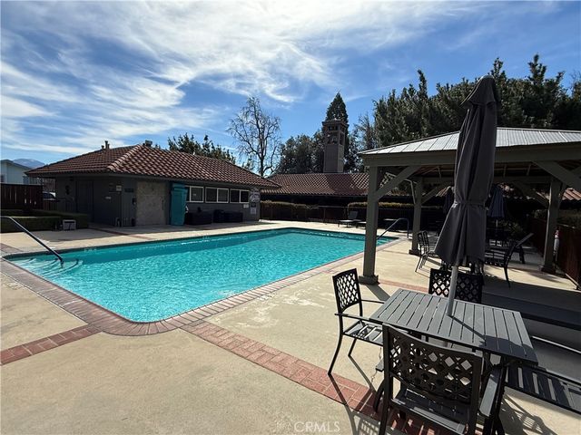 3850 Atlantic 158, Highland, CA 92346