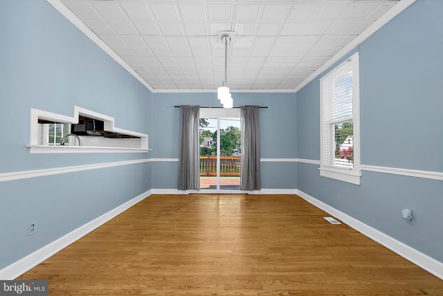2621 HILLCREST, Baltimore, MD 21234