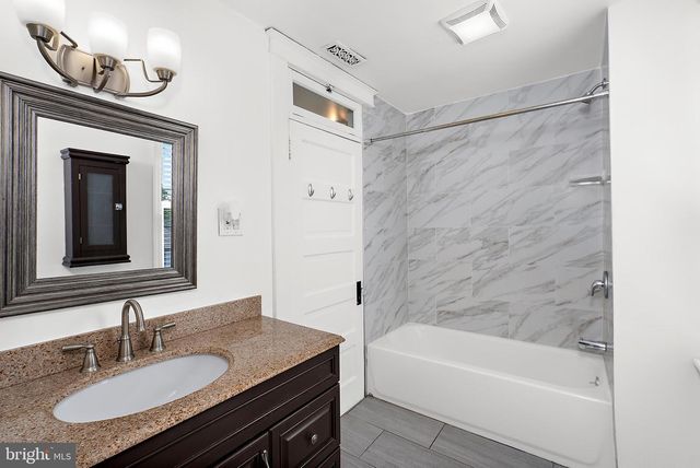 2621 HILLCREST, Baltimore, MD 21234