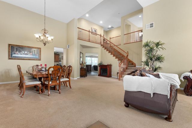 751 Banff Dr, Newman, CA 95360