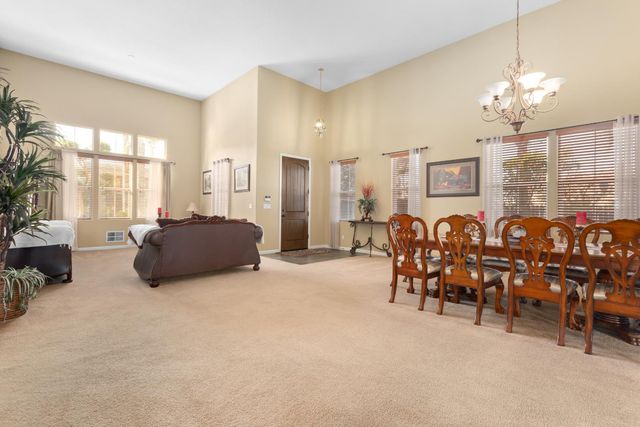 751 Banff Dr, Newman, CA 95360