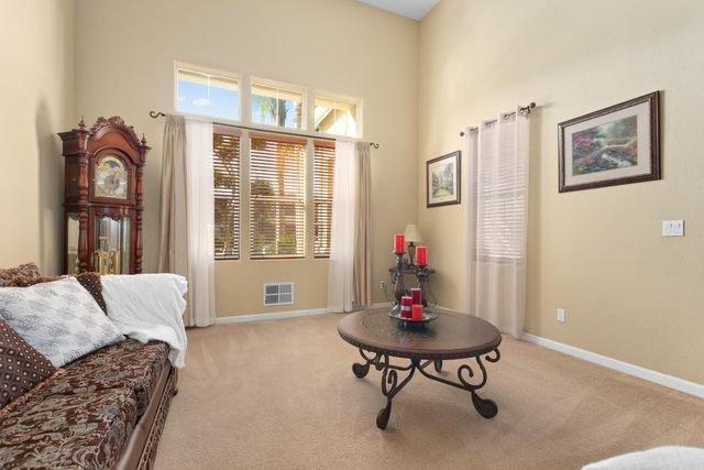 751 Banff Dr, Newman, CA 95360