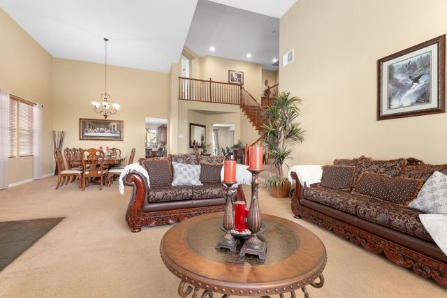 751 Banff Dr, Newman, CA 95360