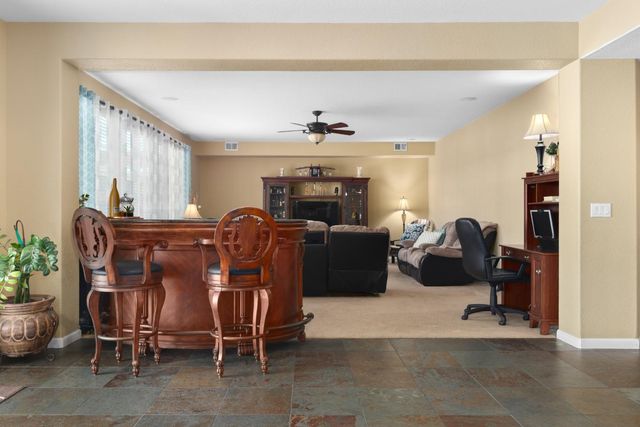 751 Banff Dr, Newman, CA 95360