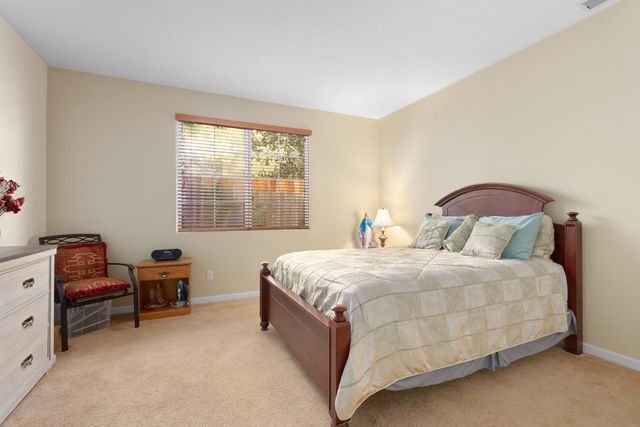 751 Banff Dr, Newman, CA 95360