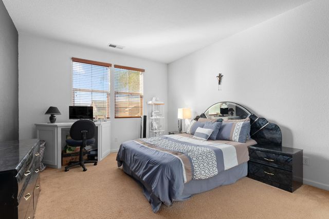 751 Banff Dr, Newman, CA 95360