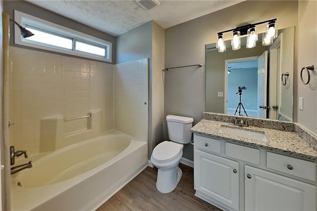 709 Bedford Court, Woodstock, GA 30188