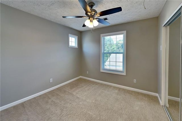 709 Bedford Court, Woodstock, GA 30188