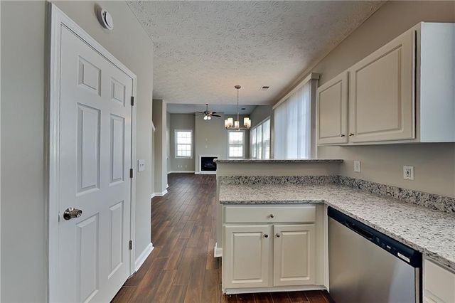 709 Bedford Court, Woodstock, GA 30188