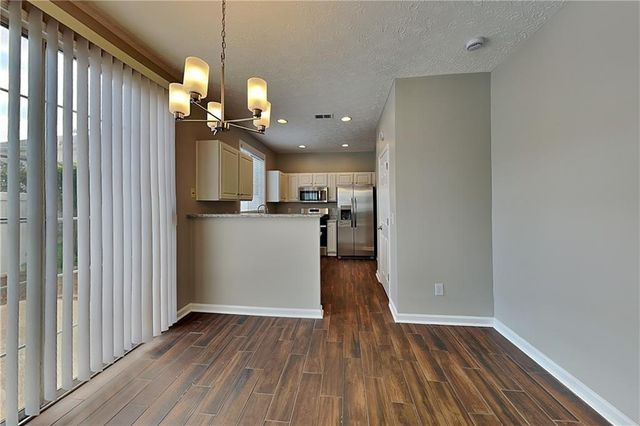 709 Bedford Court, Woodstock, GA 30188