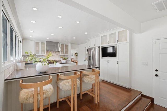 6121 McAbee Road, San Jose, CA 95120