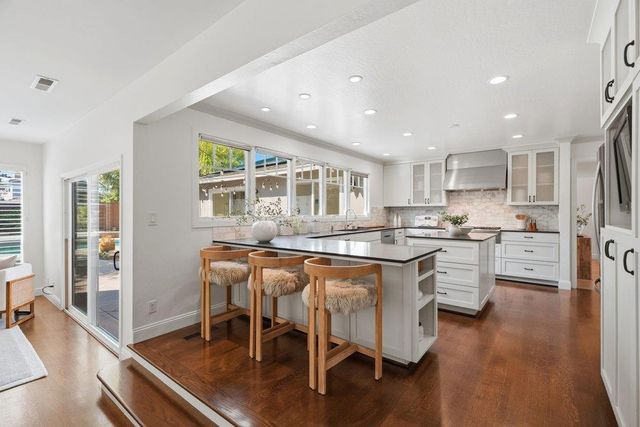 6121 McAbee Road, San Jose, CA 95120