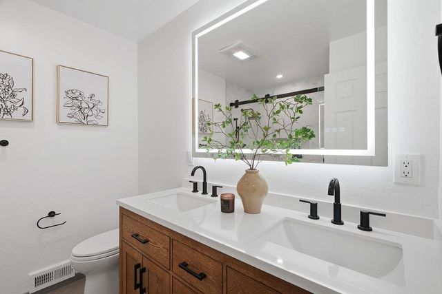 6121 McAbee Road, San Jose, CA 95120
