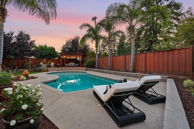 6121 McAbee Road, San Jose, CA 95120