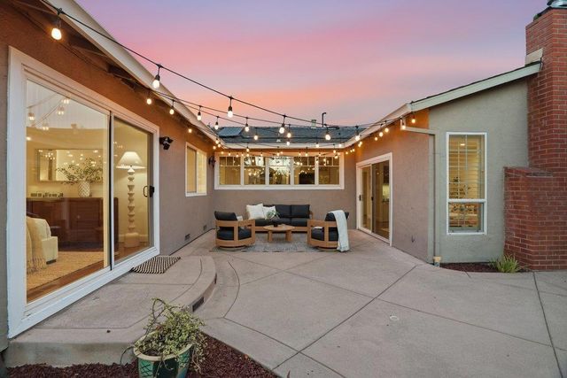 6121 McAbee Road, San Jose, CA 95120