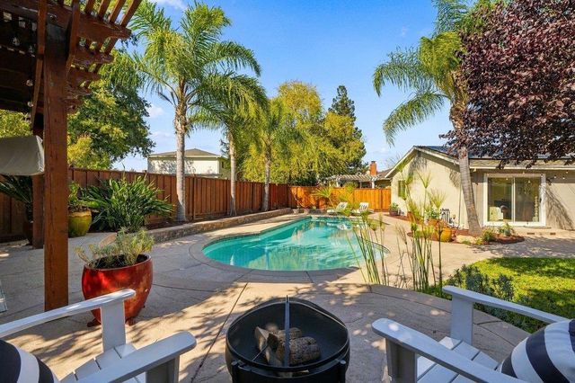 6121 McAbee Road, San Jose, CA 95120
