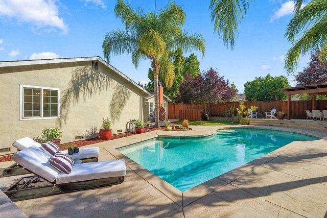 6121 McAbee Road, San Jose, CA 95120