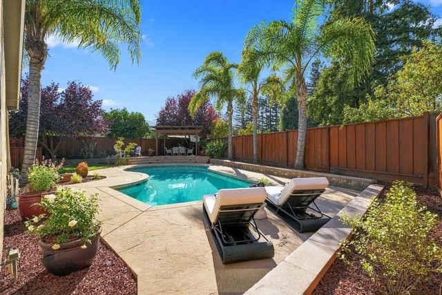 6121 McAbee Road, San Jose, CA 95120