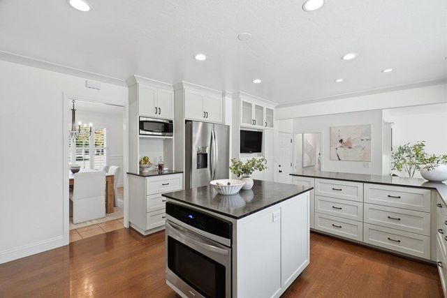 6121 McAbee Road, San Jose, CA 95120
