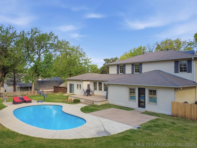 2264 E 37th Street, Tulsa, OK 74105