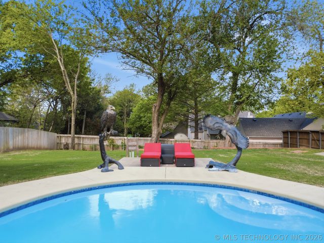 2264 E 37th Street, Tulsa, OK 74105