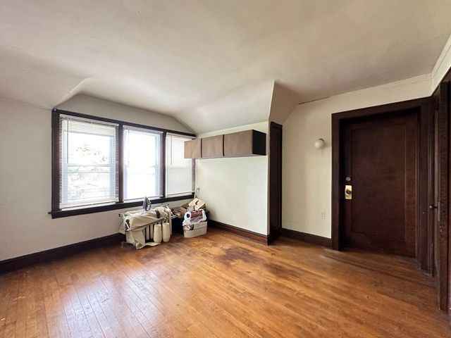 733 Elm Street 304, Winnetka, IL 60093